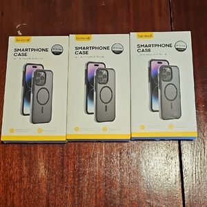 Iphone 15 Pro 3-Black Smartphone Case